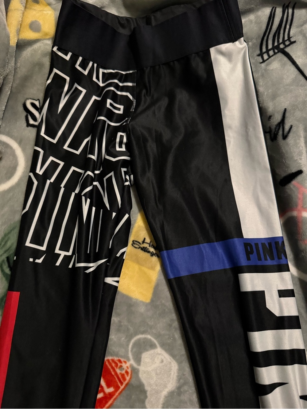 PINK Victoria's Secret Black, White & Blue Graphic  ultimate Leggings